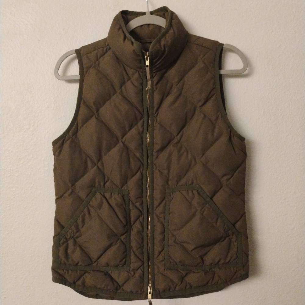 J. Crew olive green quilted puffer vest